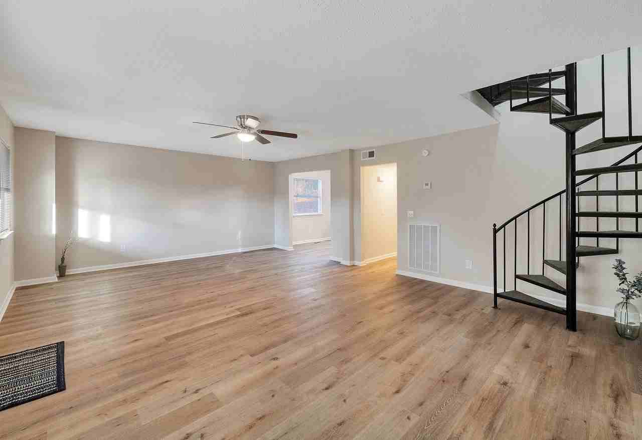 4816 Eldridge Rd - Photo 4 of 24