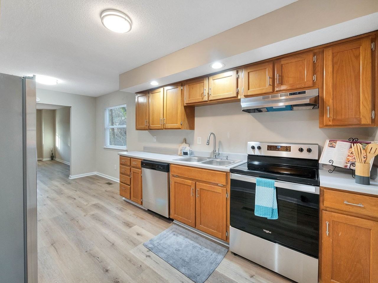 4816 Eldridge Rd - Photo 6 of 24