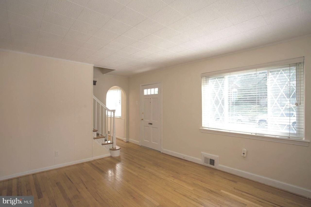 5915 Ryland Dr - Photo 7 of 28