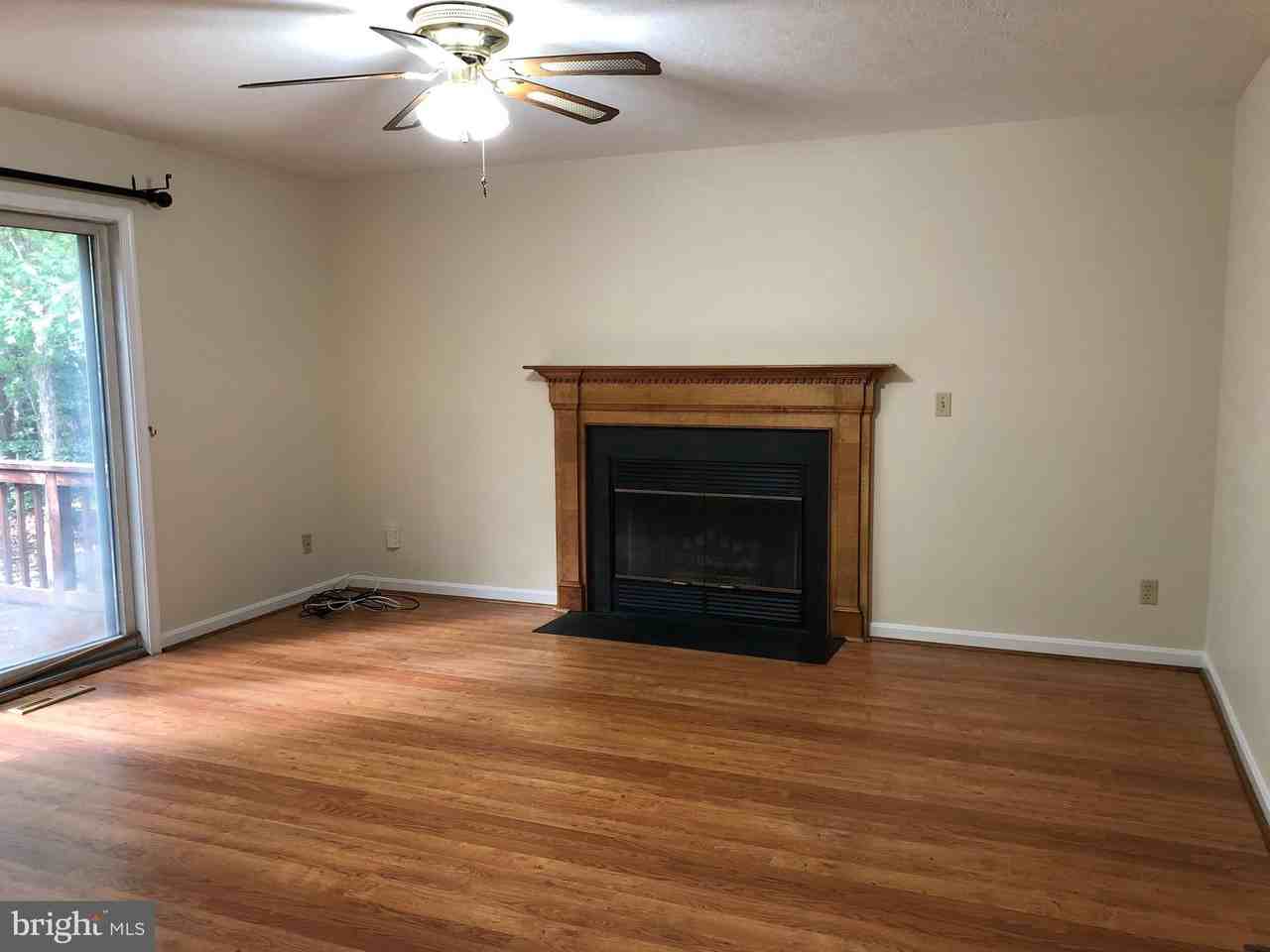 21113 Arbor Ct - Photo 5 of 11