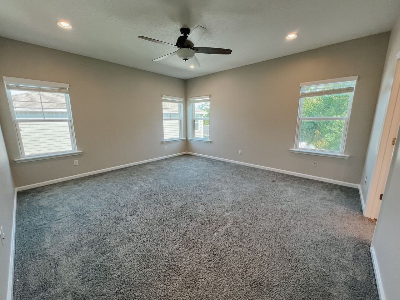 2246 Eagle Perch Pl - Photo 5 of 28