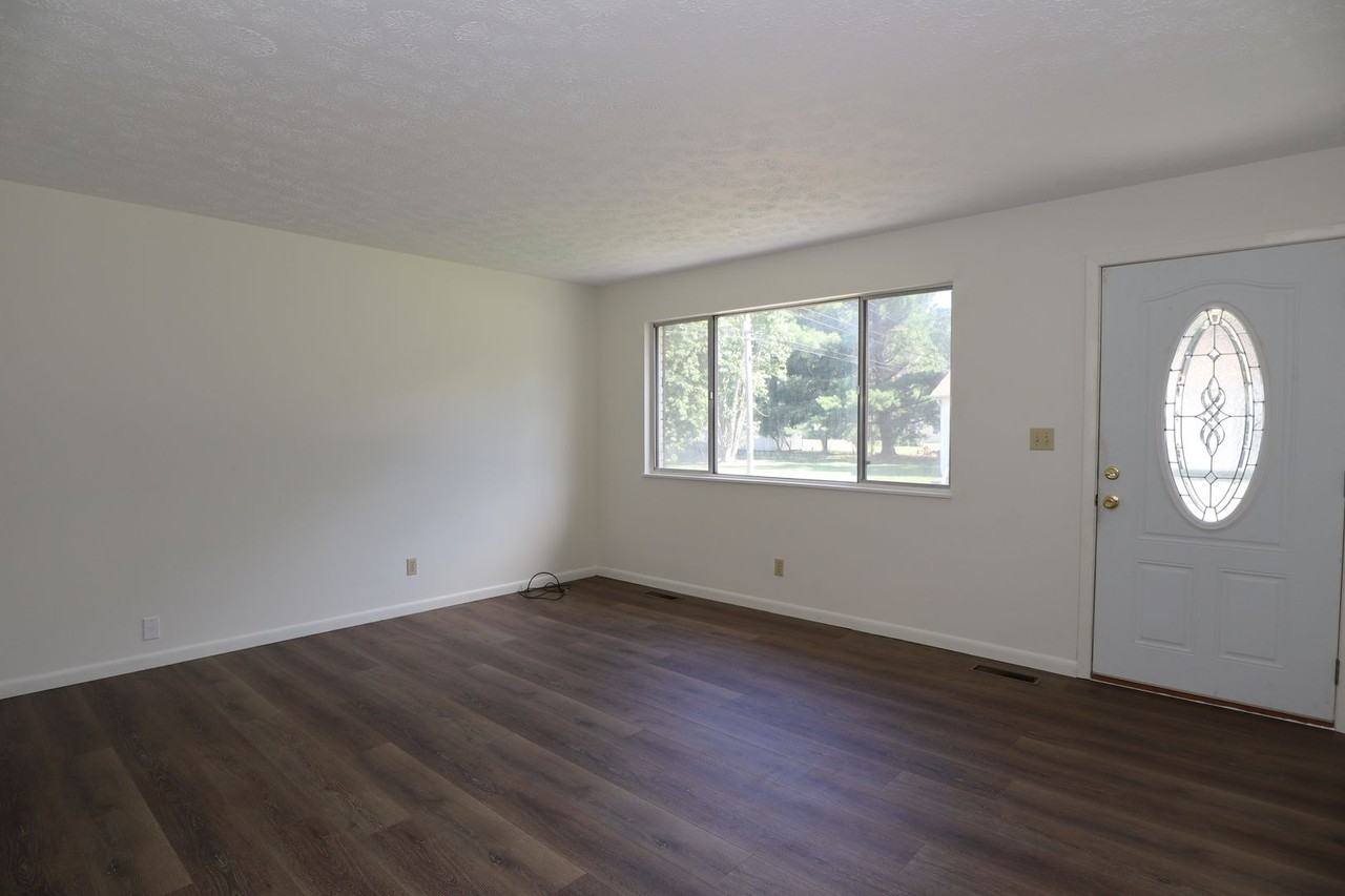115 E Washington St - Photo 2 of 20