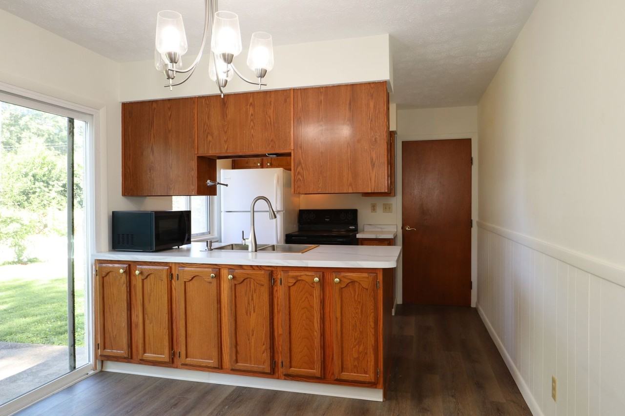 115 E Washington St - Photo 6 of 20