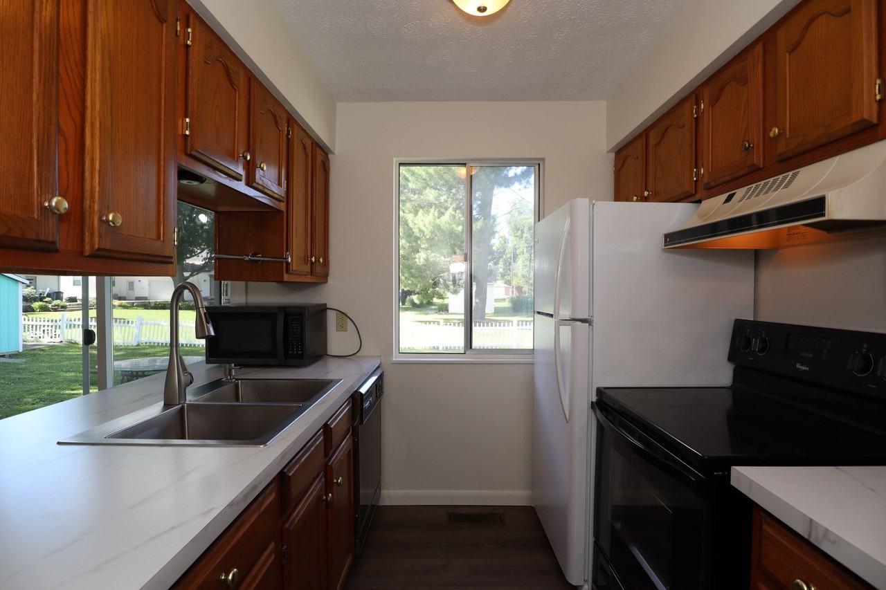 115 E Washington St - Photo 7 of 20