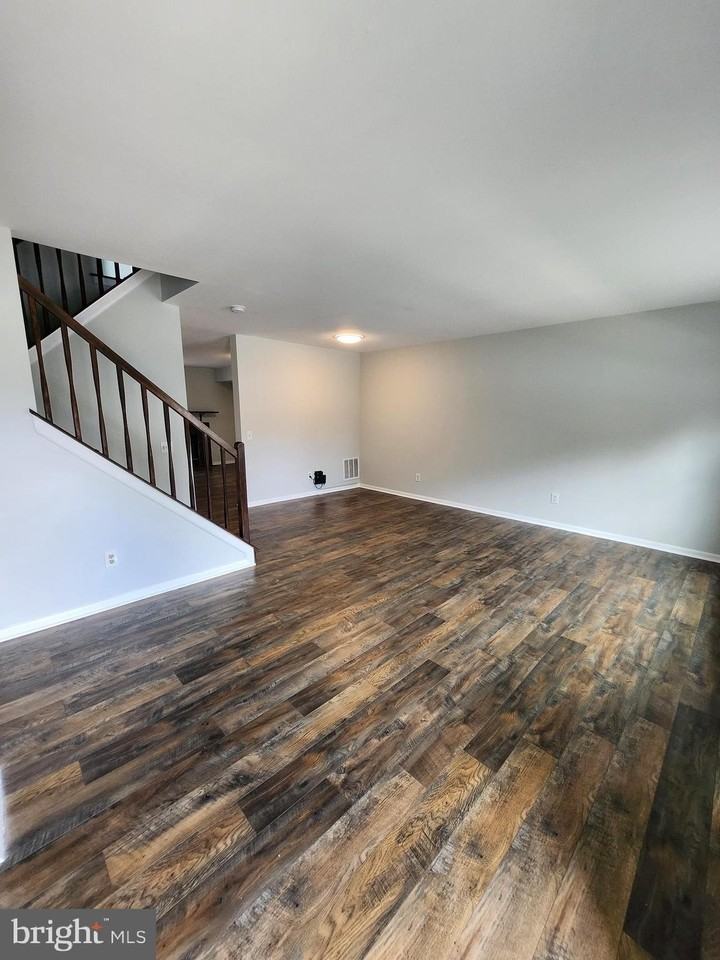 114 Brent Ct - Photo 5 of 31