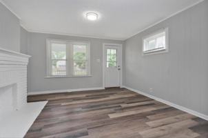 featured image of 327 S Wayne Ave