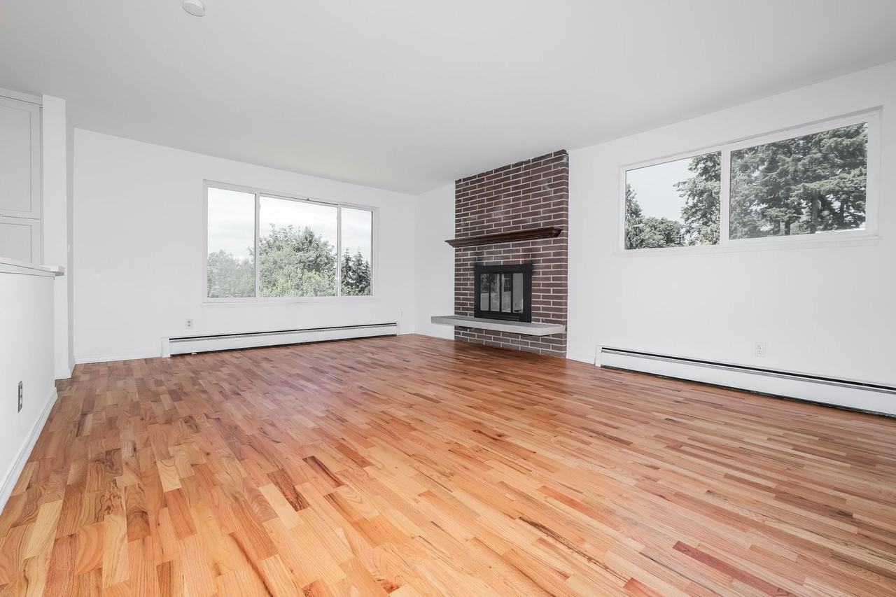 15433 22nd Ave Sw - Photo 3 of 33