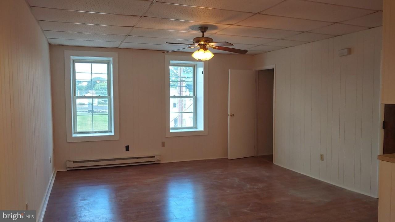 336 N Main St #2ndFL - Photo 5 of 15