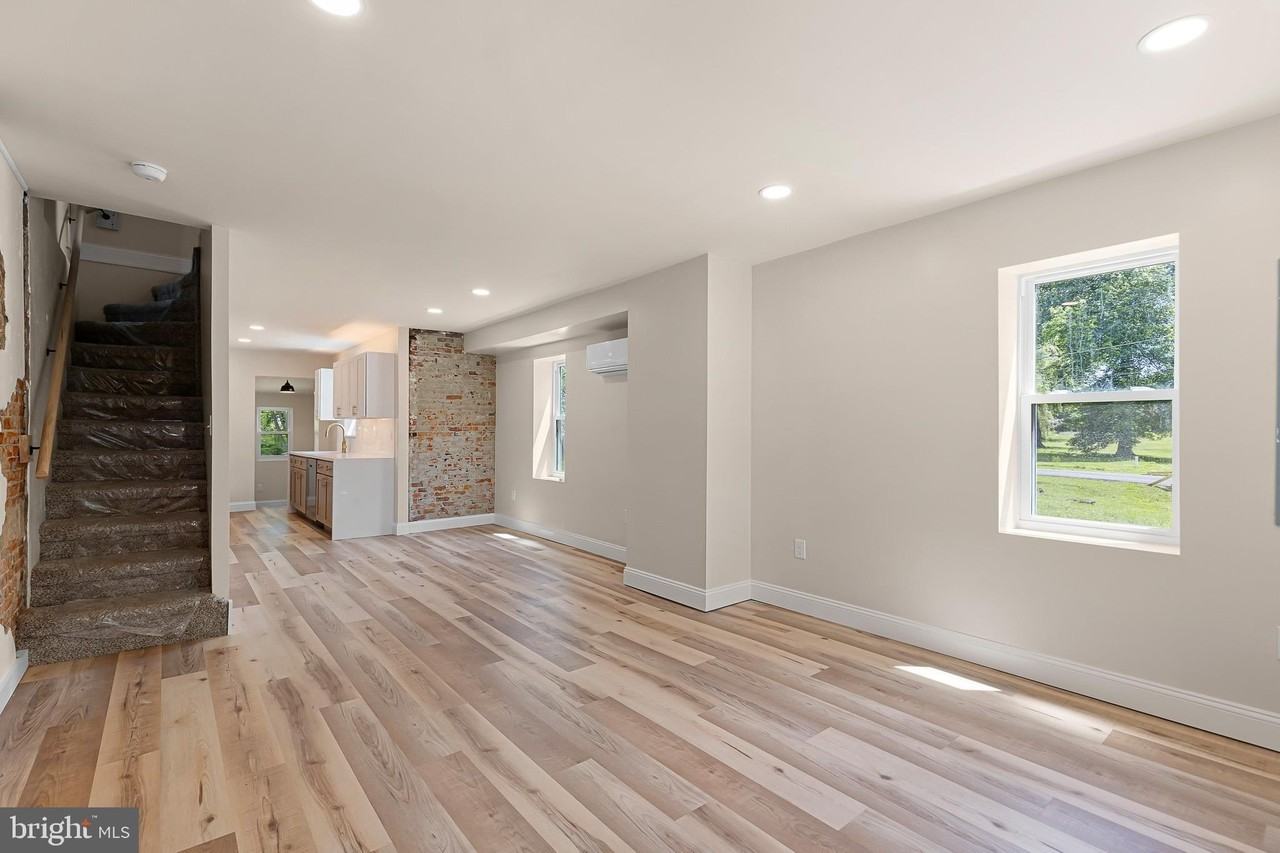 563 Rosedale Rd - Photo 2 of 18
