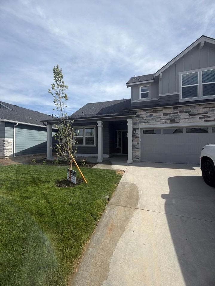 3443 E Fitz Roy St - Photo 2 of 23