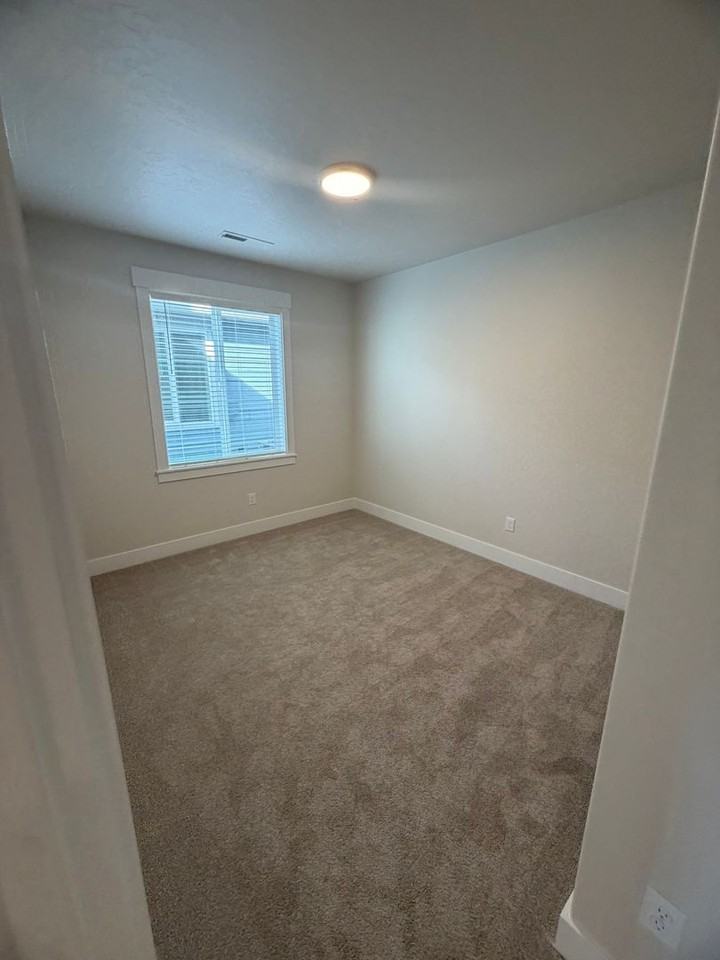 3443 E Fitz Roy St - Photo 7 of 23