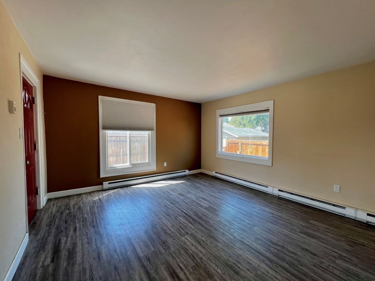 418 S 17th Ave - Photo 5 of 13