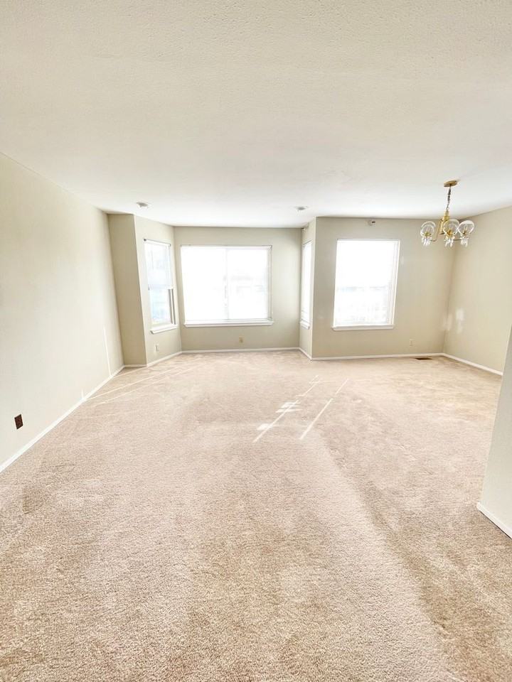 1256 42nd Ave - Photo 3 of 12