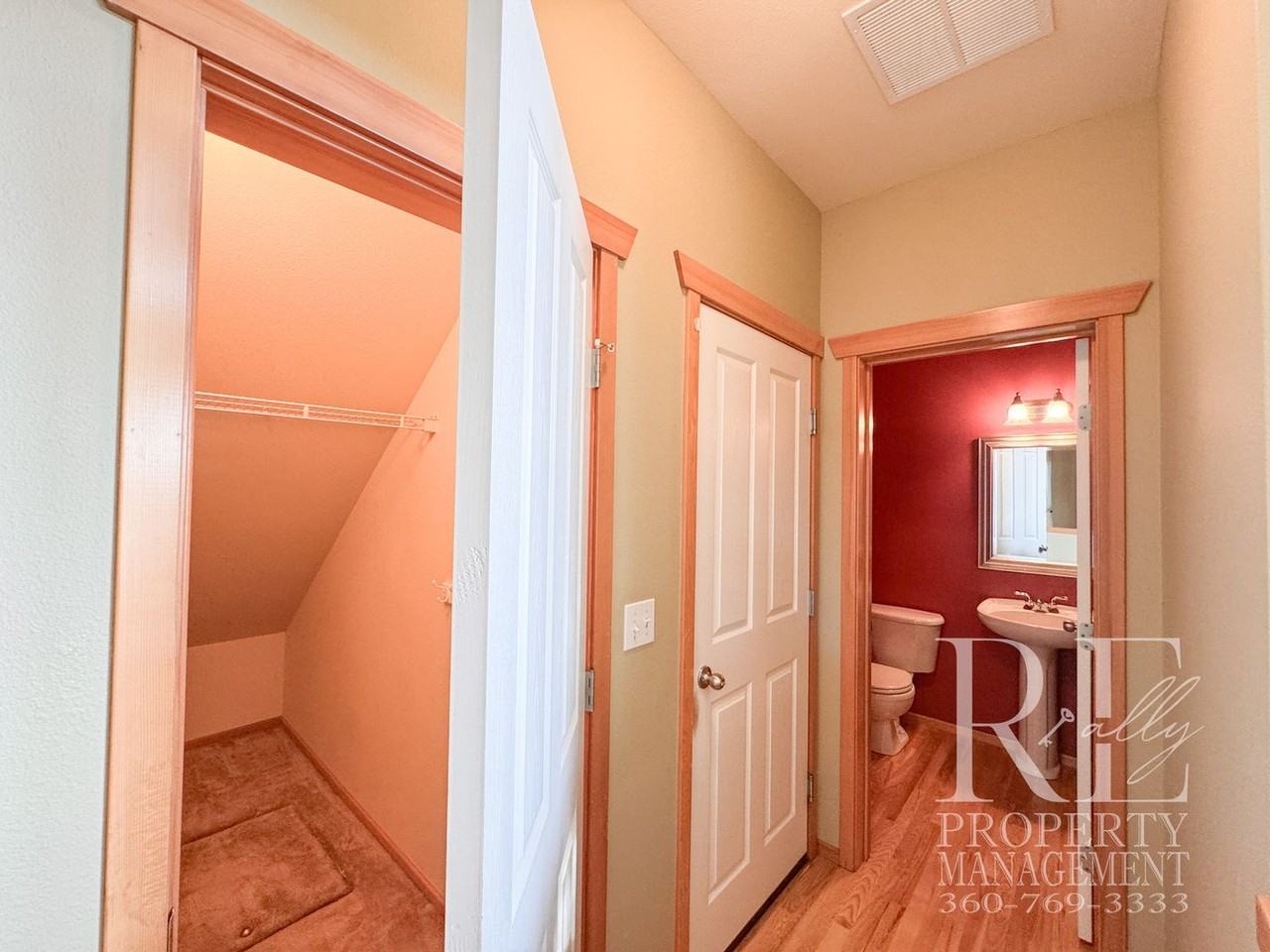 18128 Mount Walker Dr Ne - Photo 6 of 32
