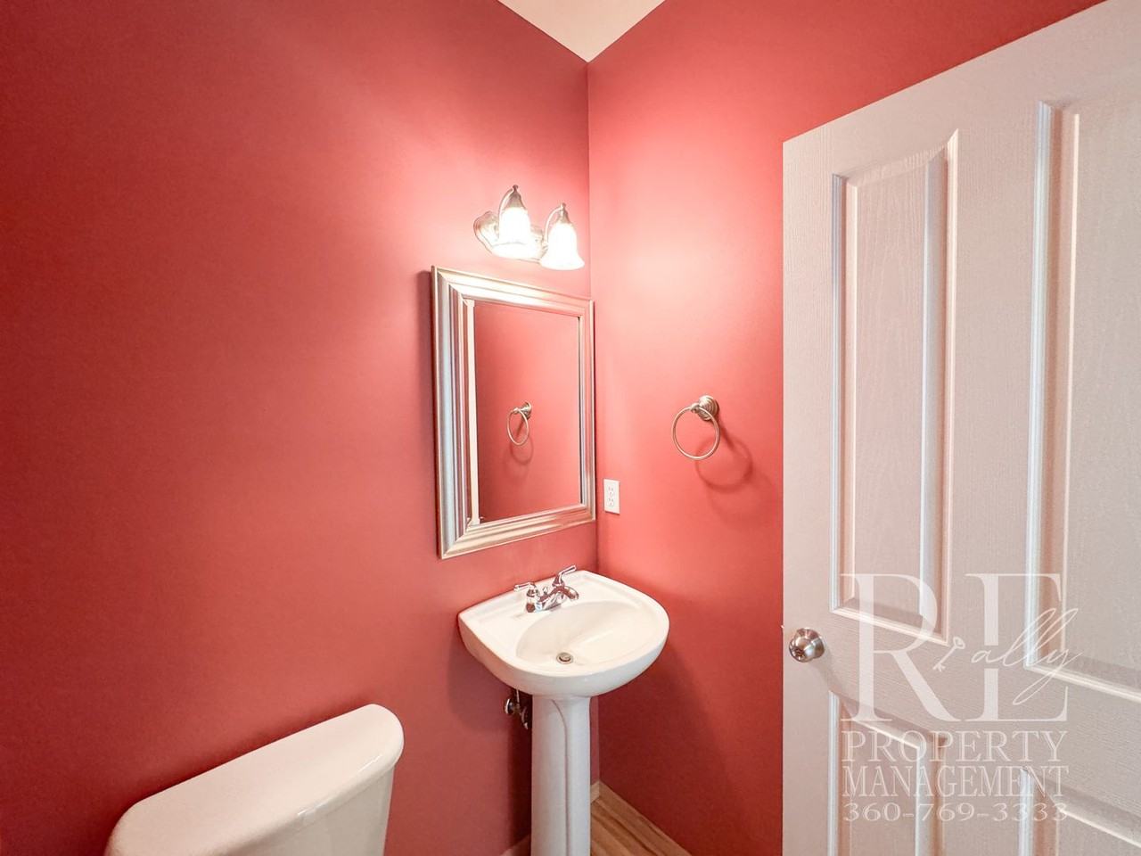 18128 Mount Walker Dr Ne - Photo 7 of 32