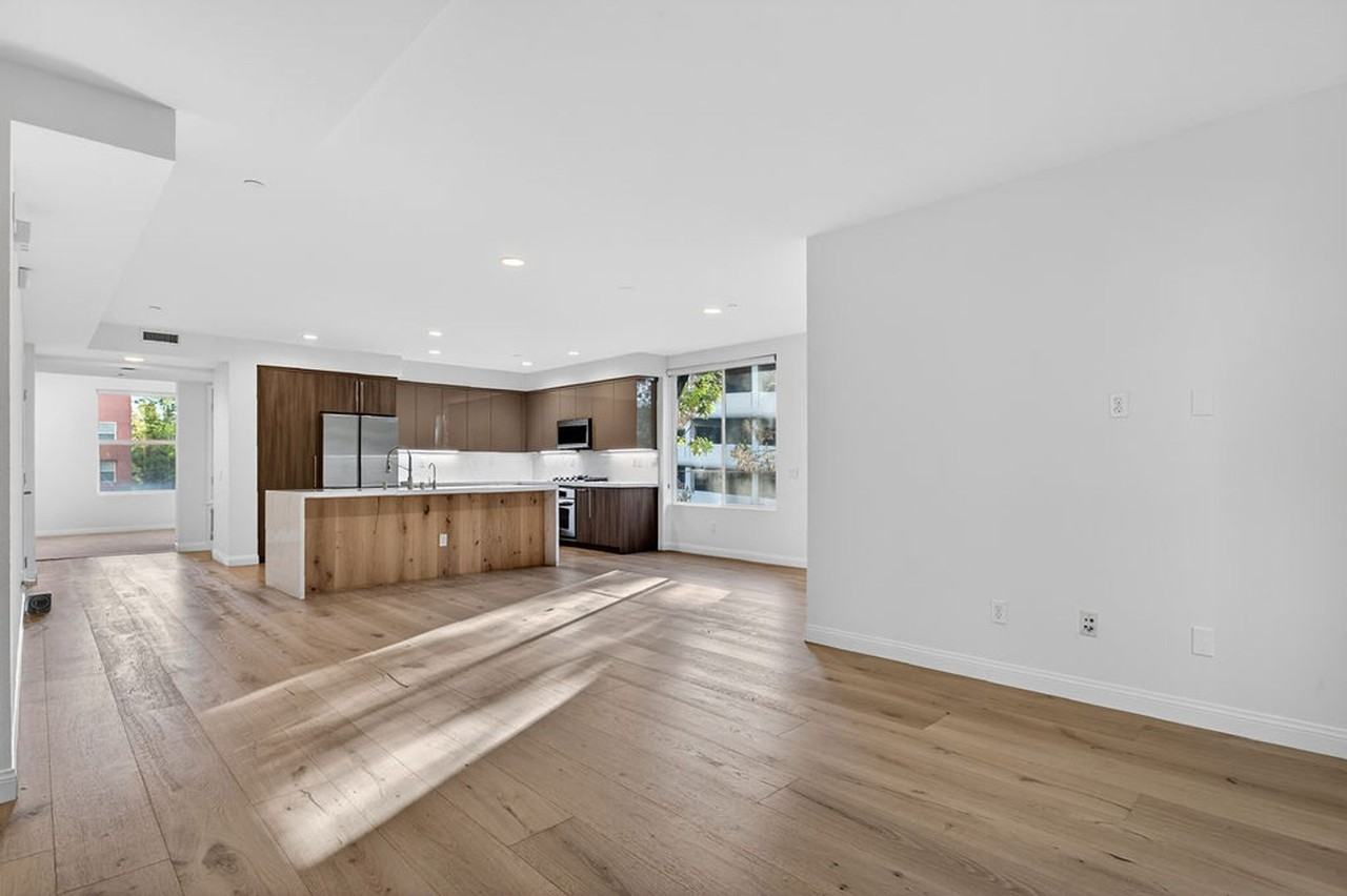 575 Rockefeller - Photo 2 of 22