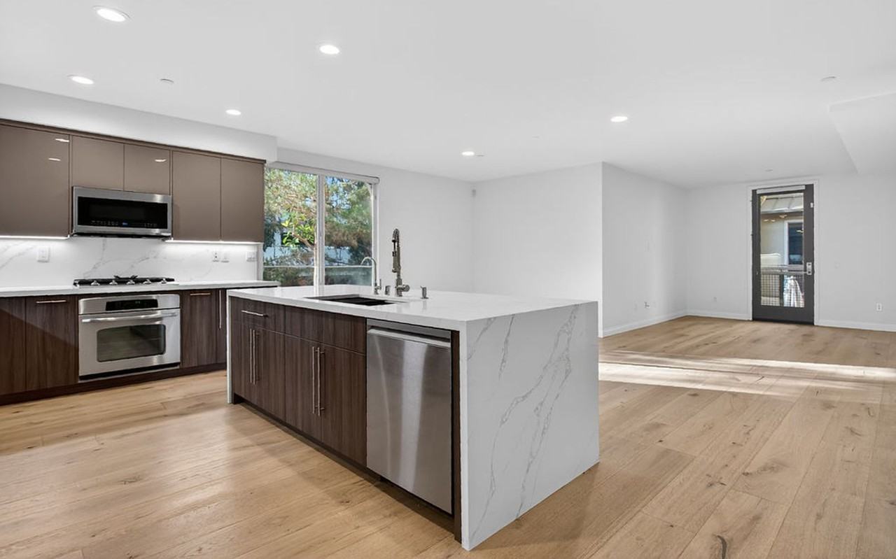 575 Rockefeller - Photo 5 of 22