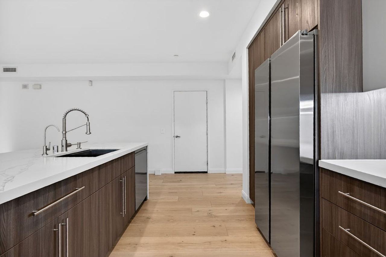 575 Rockefeller - Photo 7 of 22