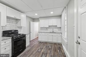 featured image of 326 E Airy St #1