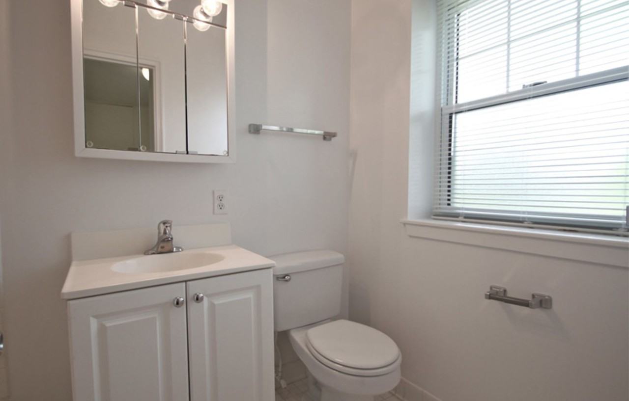 88 88 Gerry Rd. - Photo 2 of 15