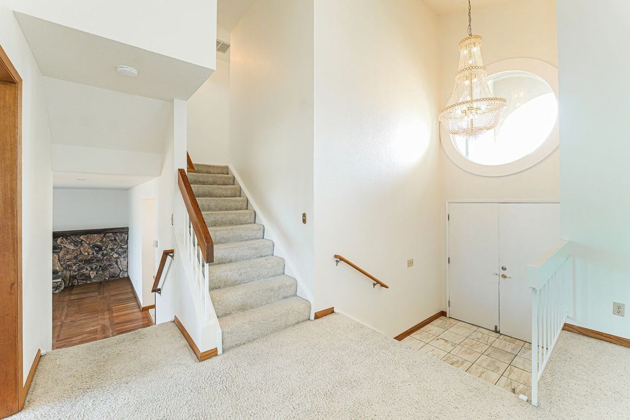 4987 Fern Pl - Photo 3 of 28