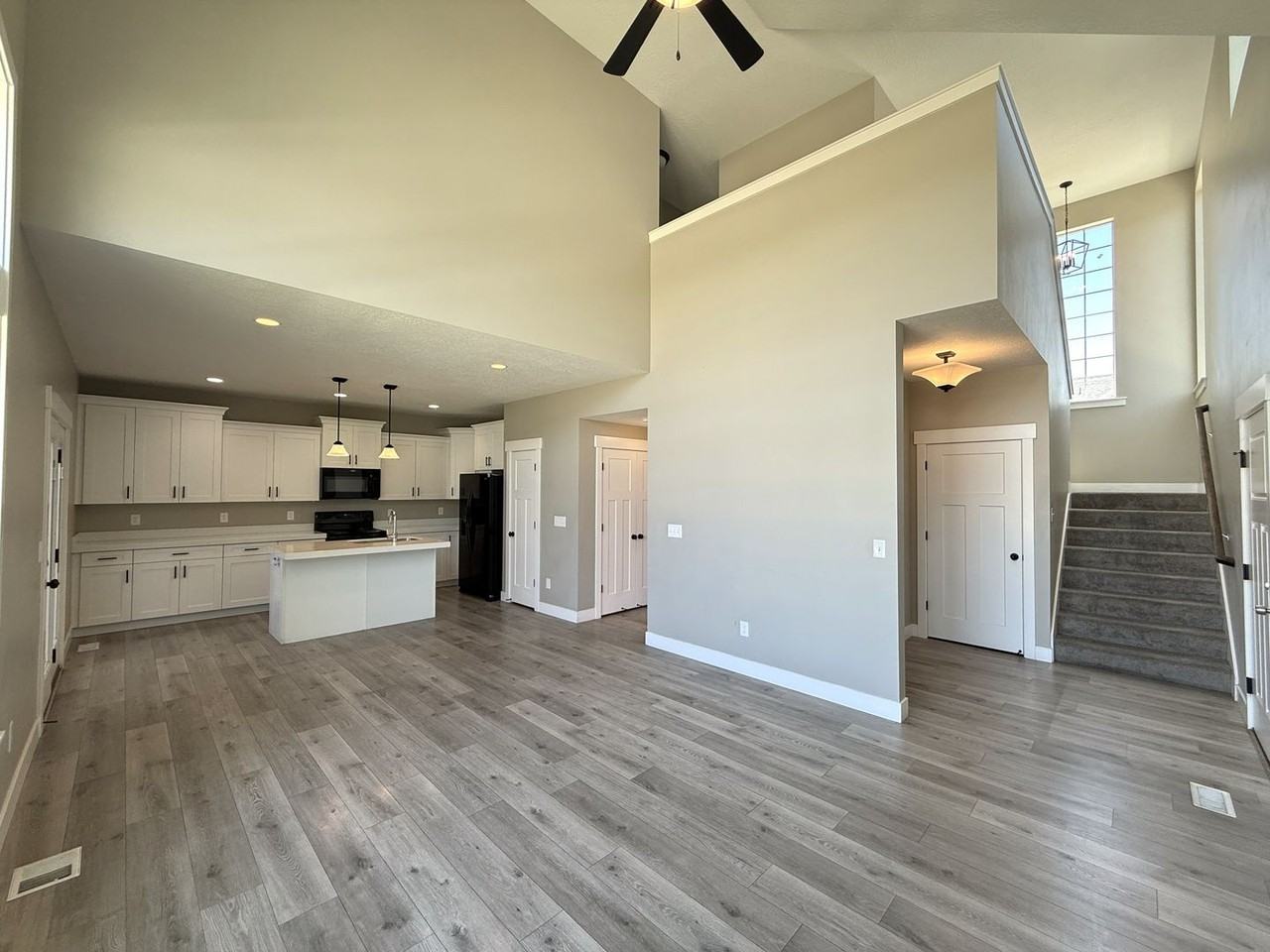 2774 W Lacewood Dr - Photo 3 of 26