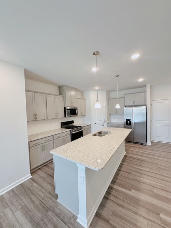 327 Fosterton Cottage Way - Photo 5 of 34