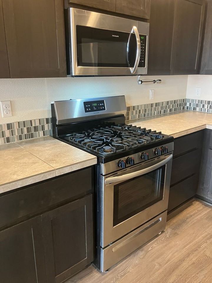5714 Joynak St S - Photo 6 of 26