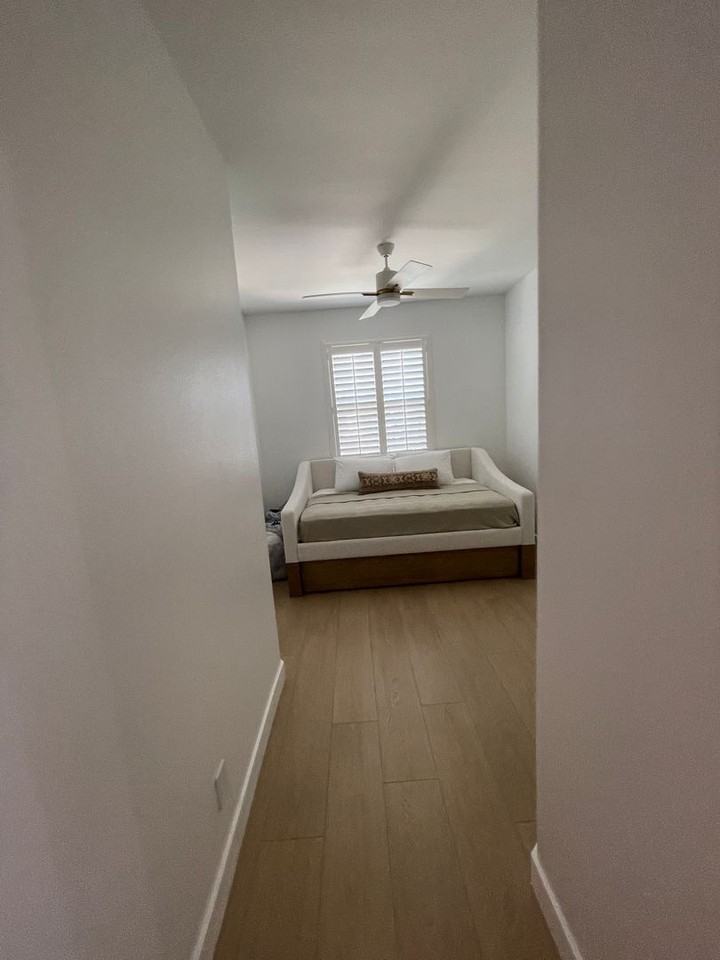 1093 S Positano Ave - Photo 6 of 13