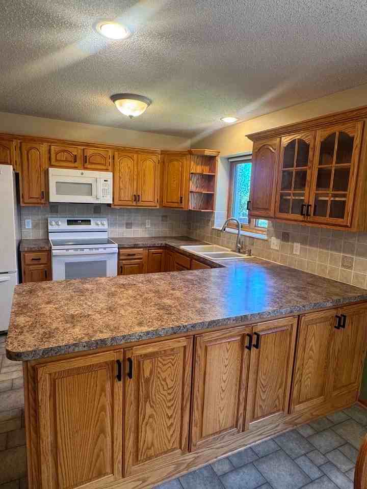 5411 Brandywine Cir - Photo 3 of 18