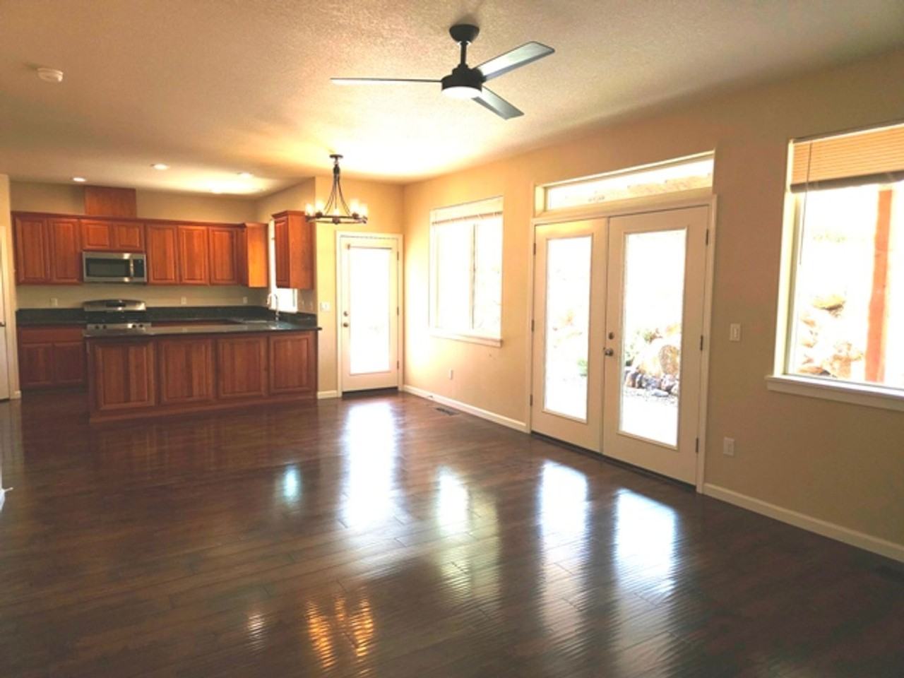 5755 Bella Ct Se - Photo 6 of 34