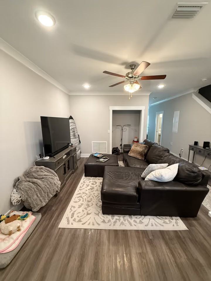 436 Date Palm Ln - Photo 2 of 16