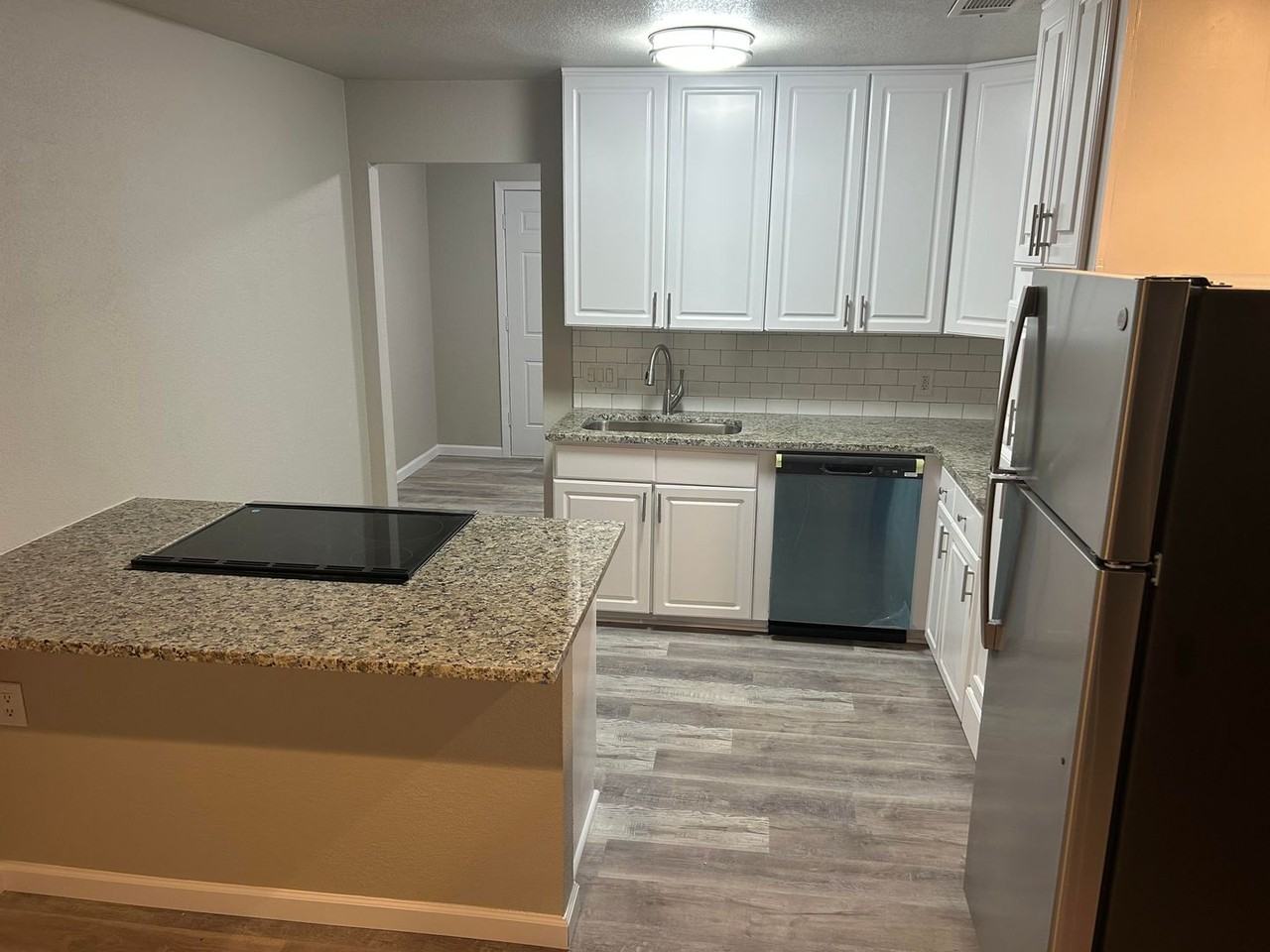 7427 Windhaven Rd - Photo 4 of 12