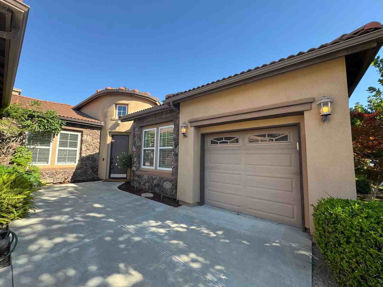4133 N Morro Bay - Photo 2 of 38