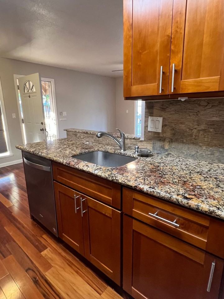 480 Kenolio Rd - Photo 3 of 16