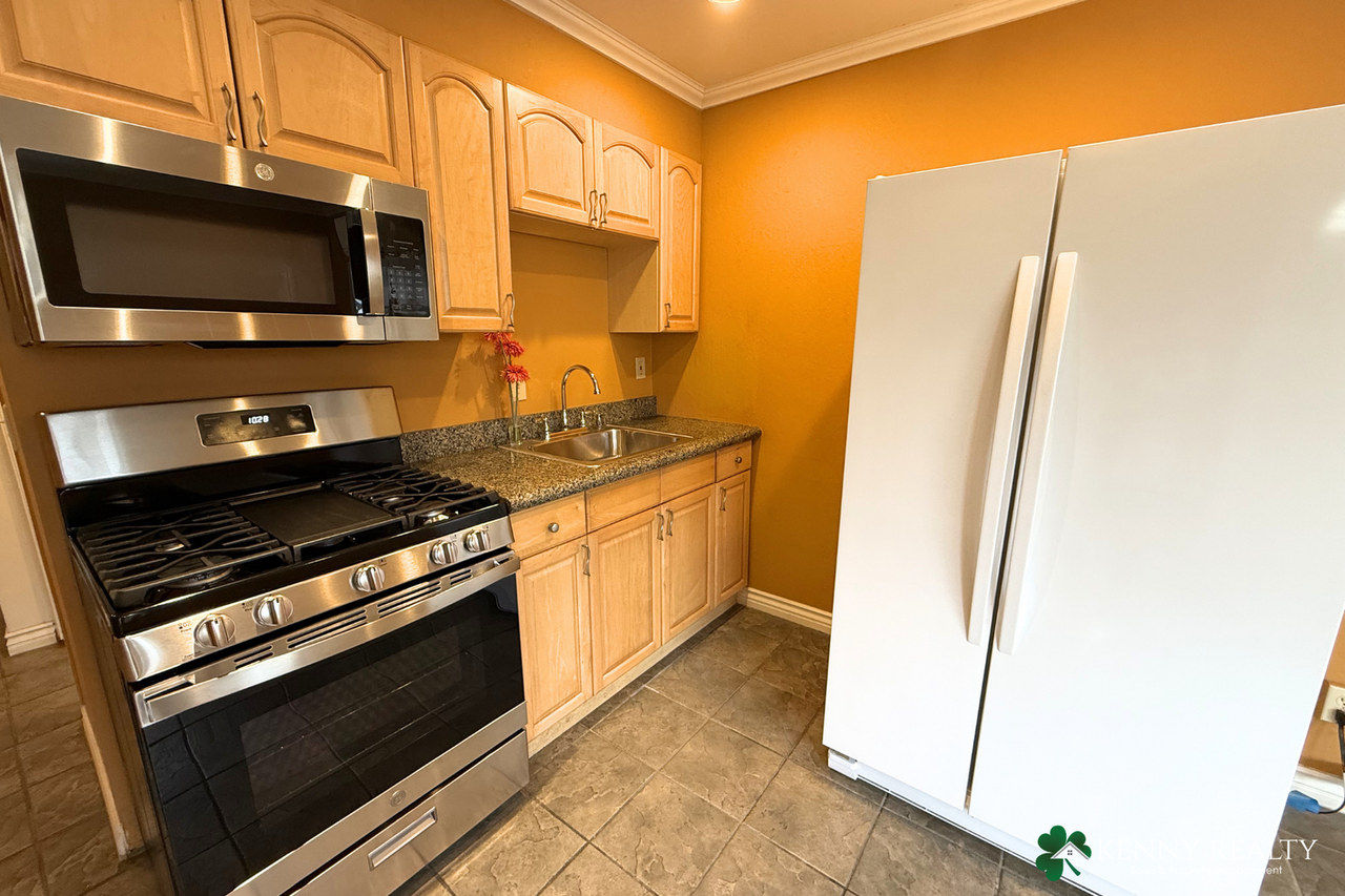 72 Crestview Ave - Photo 5 of 13