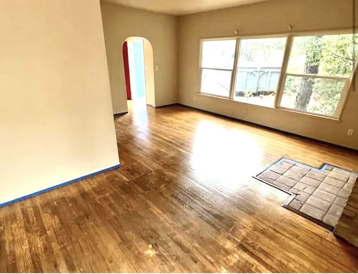 567 Hathway Ave - Photo 4 of 8