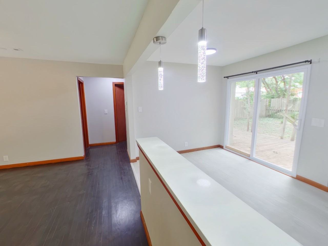 1739 Lexington Rd - Photo 3 of 10