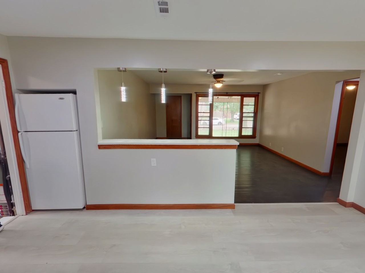 1739 Lexington Rd - Photo 5 of 10