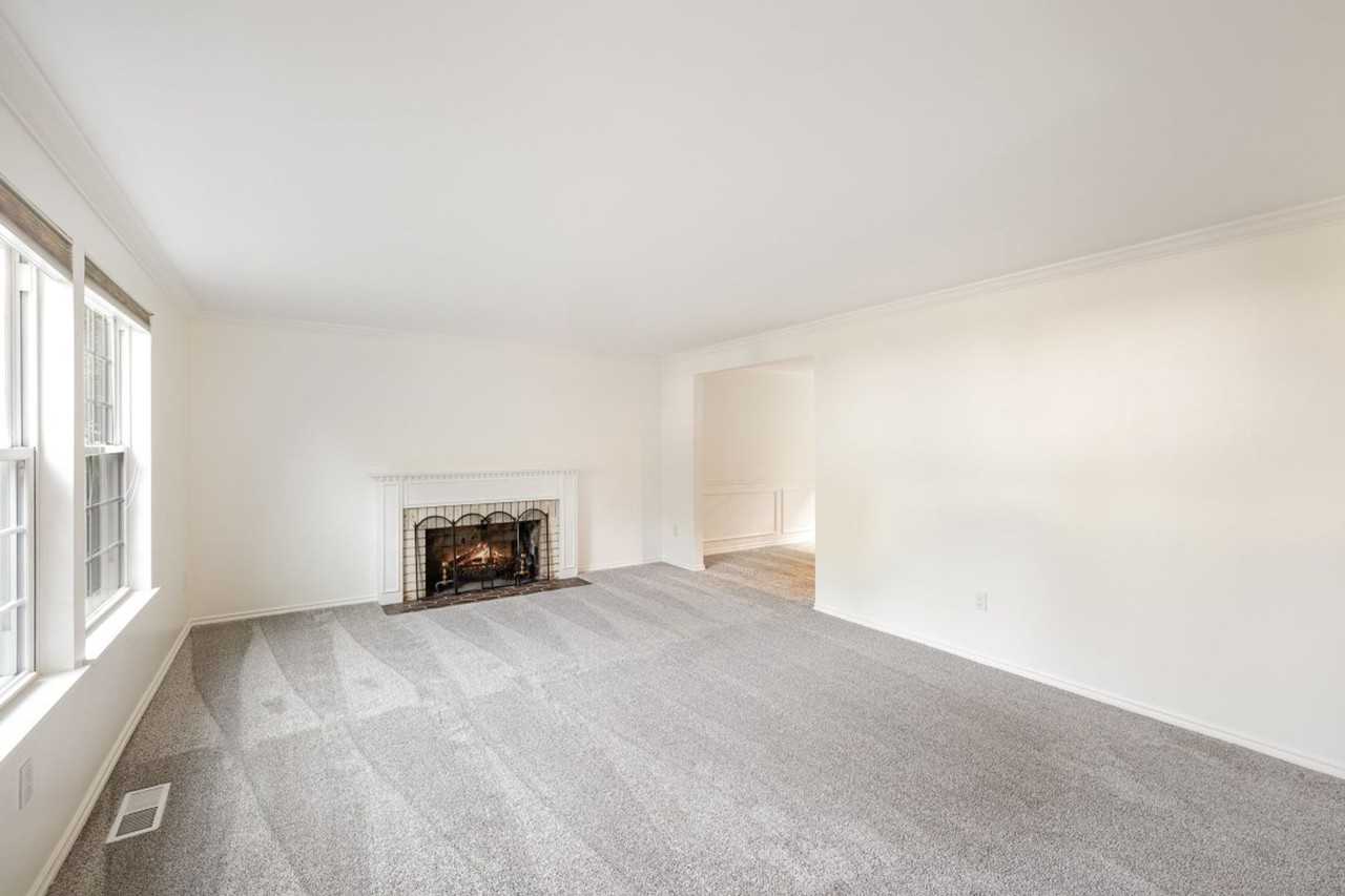 6445 131st Ave Se - Photo 5 of 16