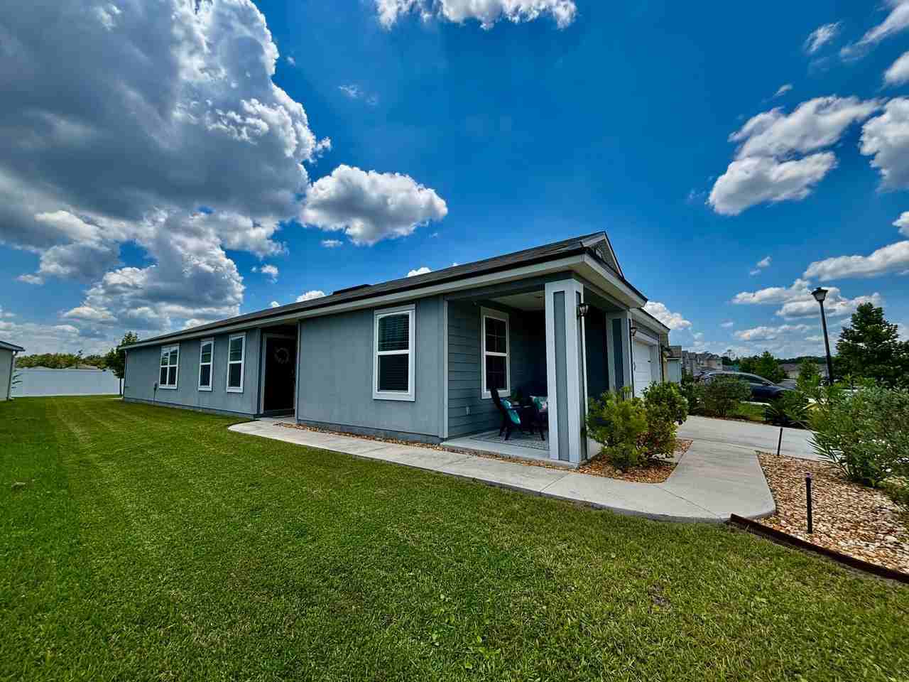 2427 Falling Star Ln - Photo 2 of 21