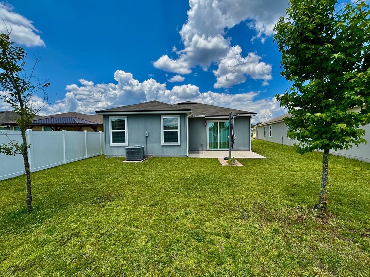 2427 Falling Star Ln - Photo 5 of 21