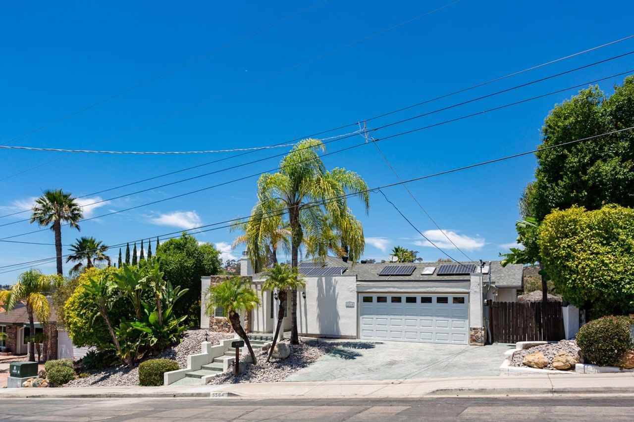 5564 Lone Star Dr - Photo 3 of 45