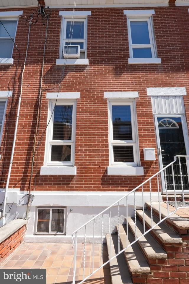 217 Moore St