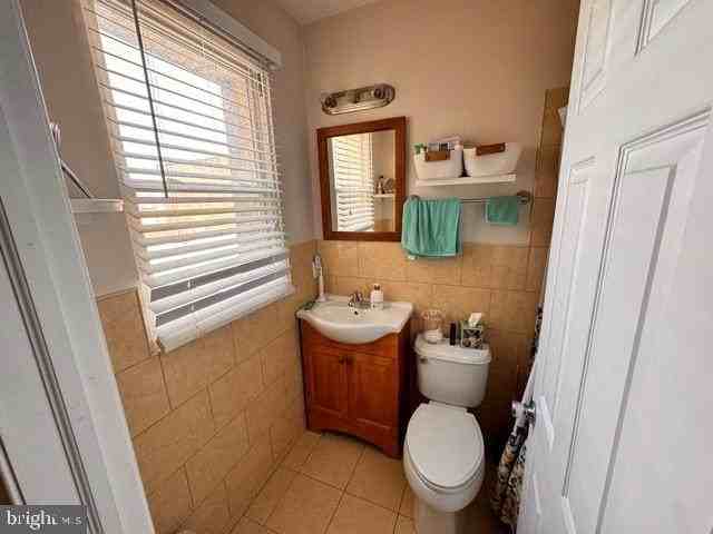 827 Reed St #3rdFL - Photo 4 of 6