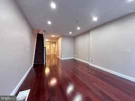 featured image of 2020 Moore St