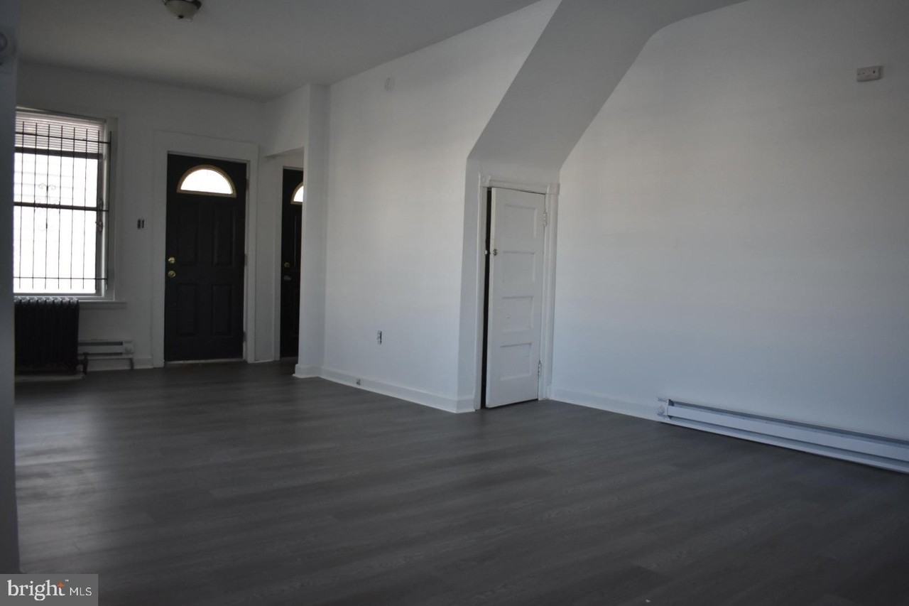 10 S 62nd St - Photo 5 of 15