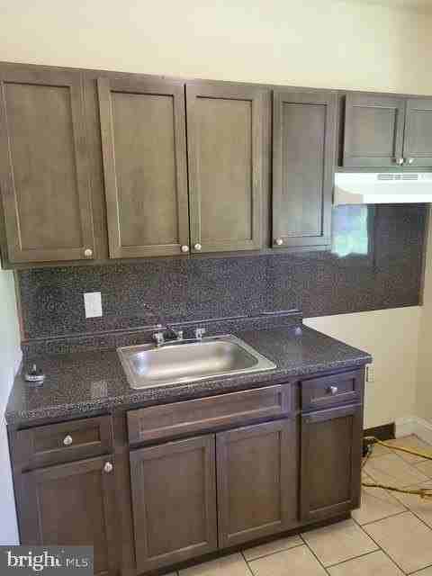 4818 Tackawanna St - Photo 3 of 4