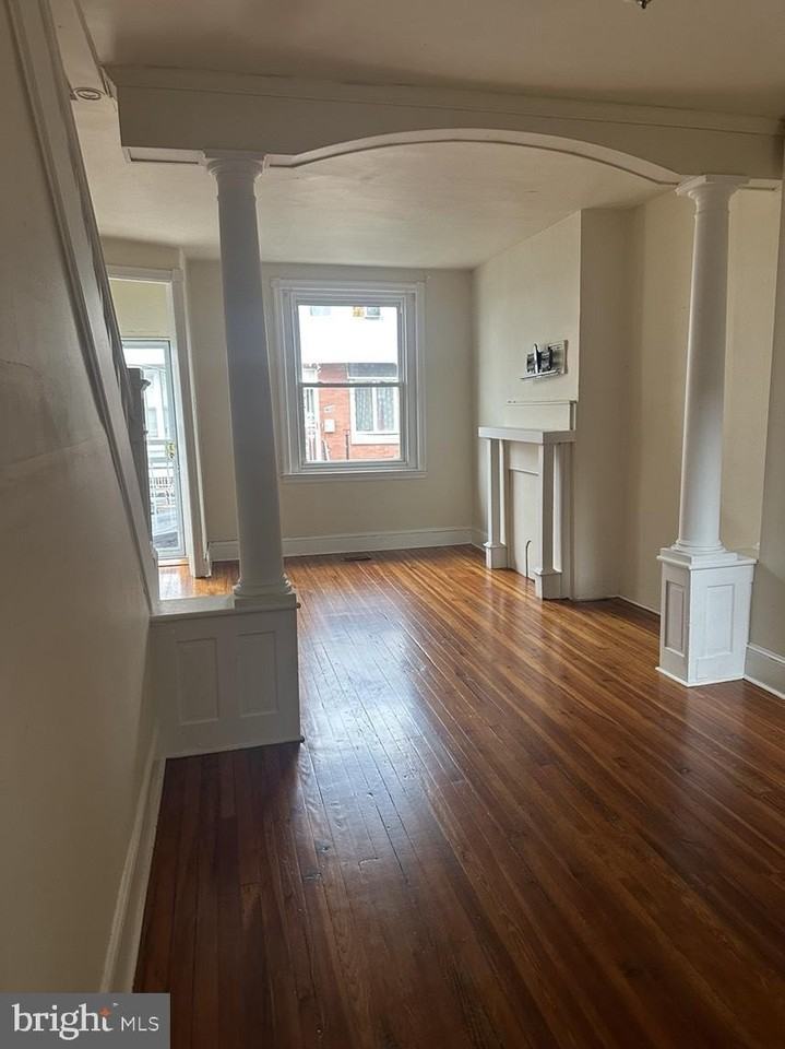 3022 Agate St - Photo 2 of 5
