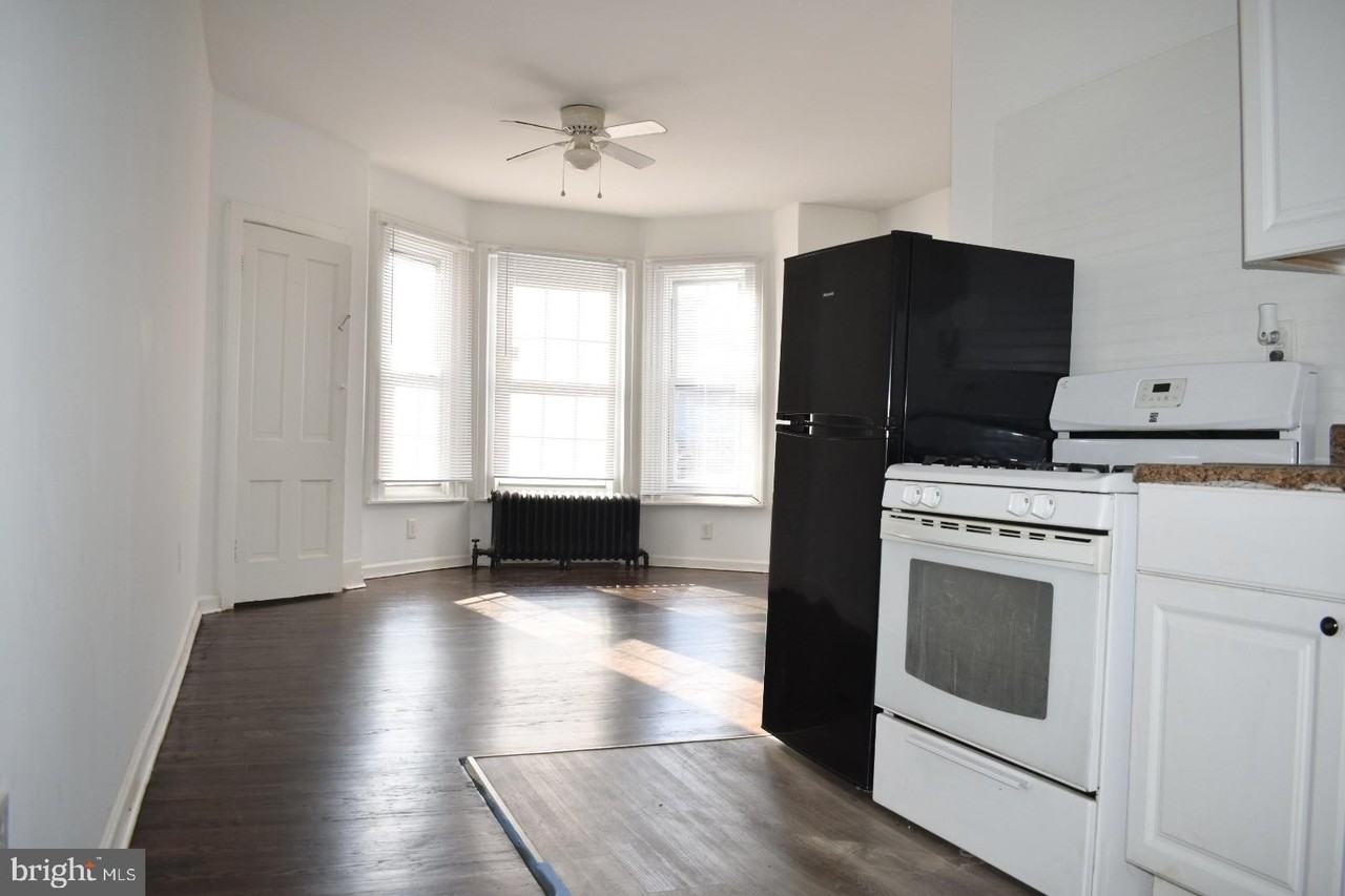 6031 Market St - Photo 6 of 10